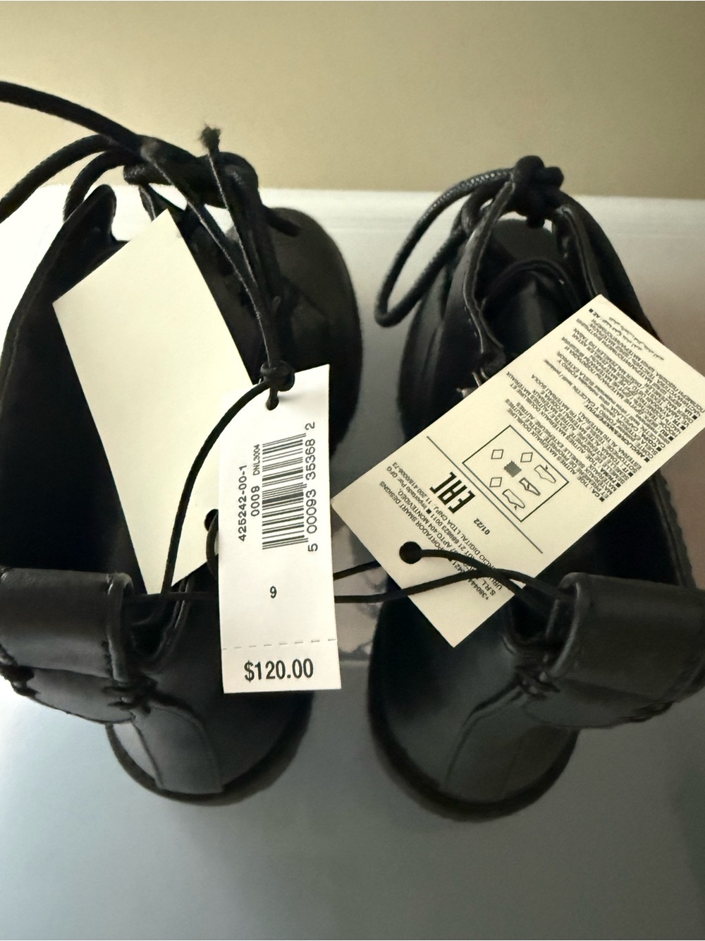 NWT Banana Republic Vegan Combat Boots SZ 9 Never Worn - Picture 5 of 8